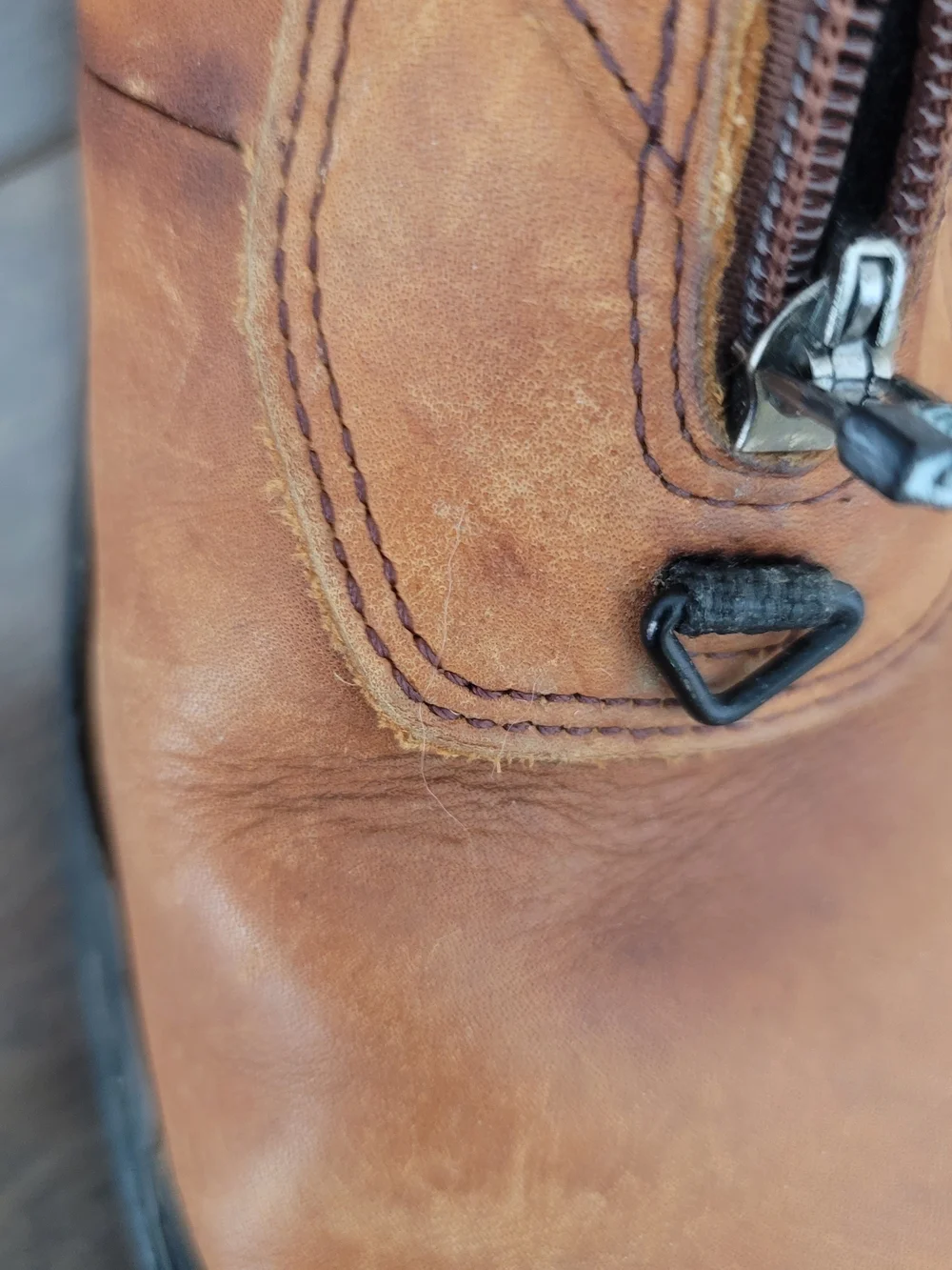CLARKS Muckers Brown Leather Waterproof Ankle Boots Women's Size 10M